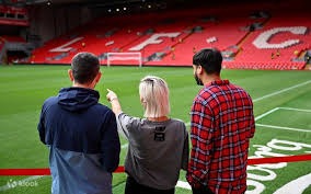 本赛季老将出勤率：伦纳德28%，库里84%，詹姆斯93%，保罗100%